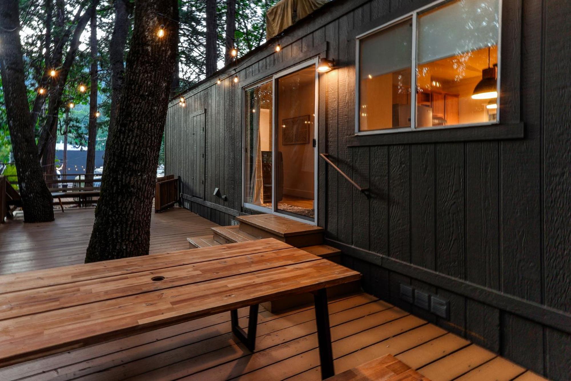 Cave Springs Resort Dunsmuir Εξωτερικό φωτογραφία
